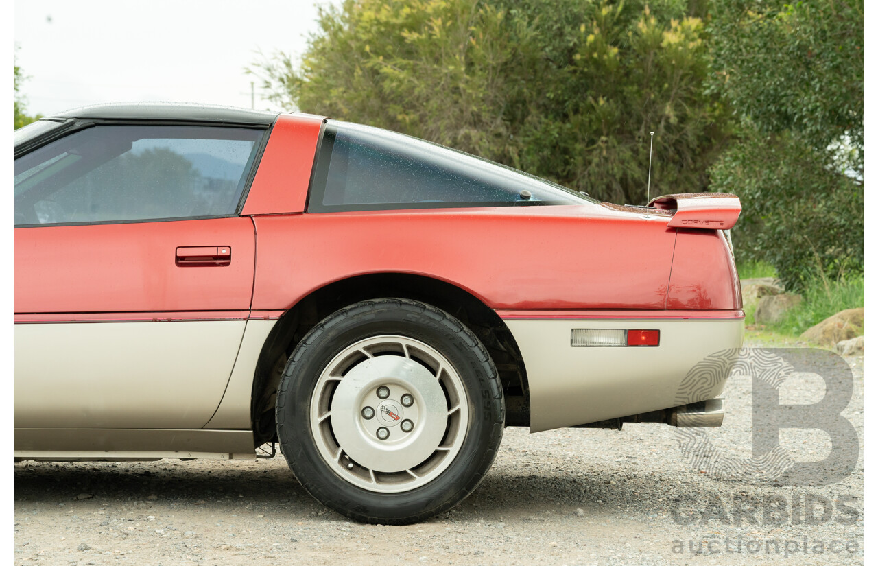 01/1985 Chevrolet Corvette C4 2d Coupe Two Tone Red / Beige V8 5.7L