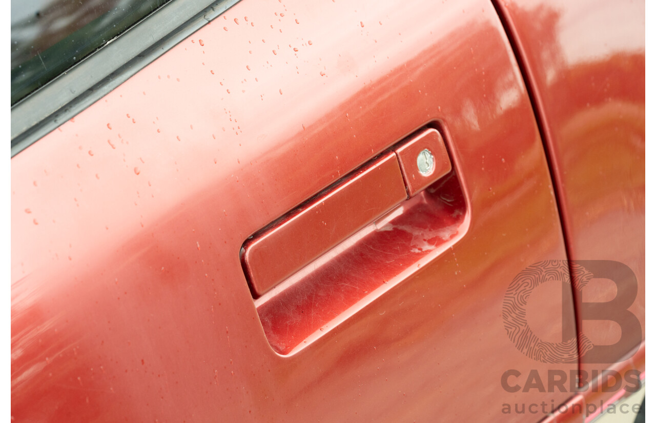 01/1985 Chevrolet Corvette C4 2d Coupe Two Tone Red / Beige V8 5.7L