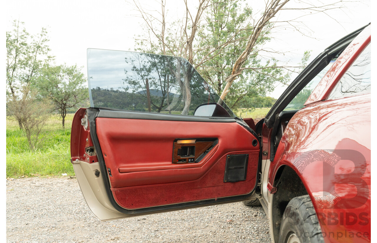 01/1985 Chevrolet Corvette C4 2d Coupe Two Tone Red / Beige V8 5.7L