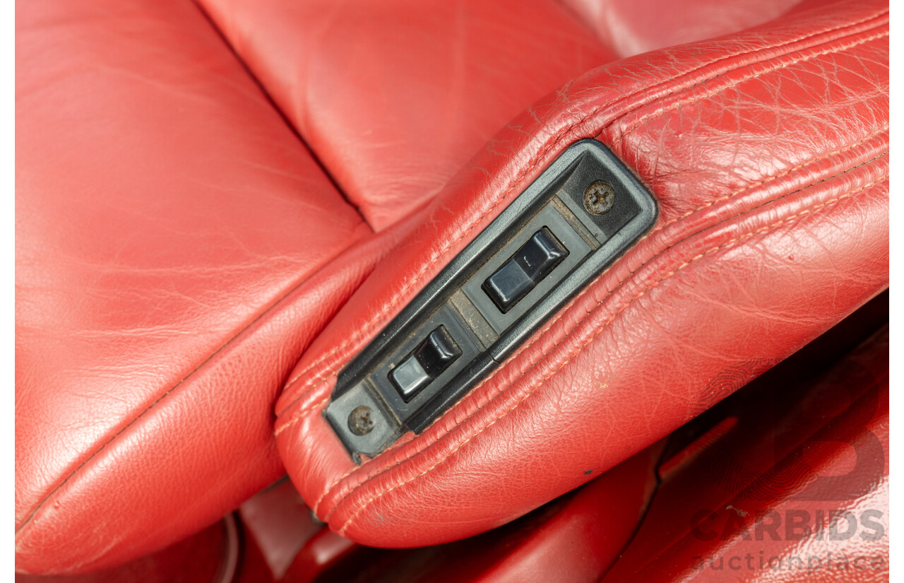 01/1985 Chevrolet Corvette C4 2d Coupe Two Tone Red / Beige V8 5.7L