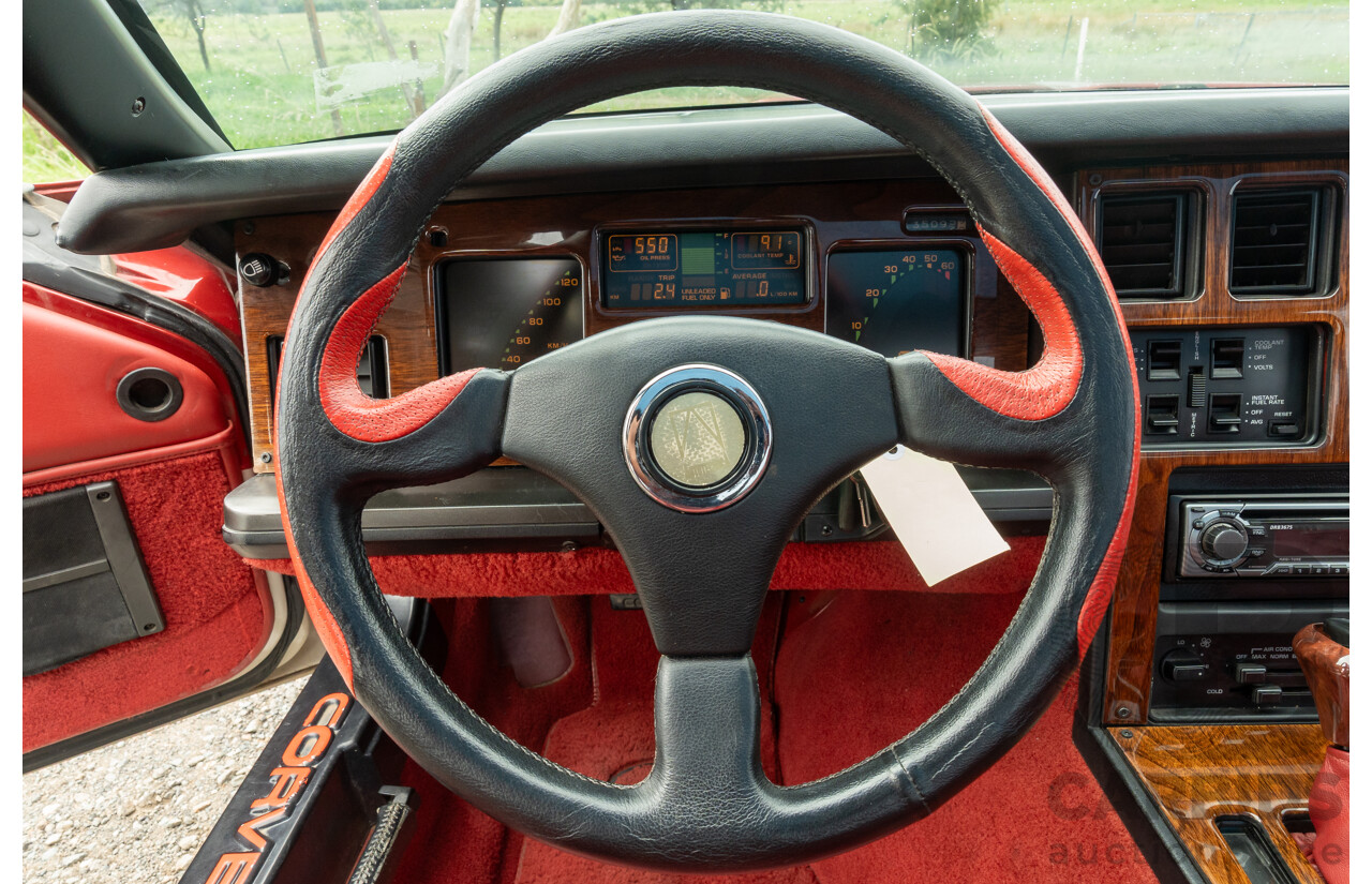 01/1985 Chevrolet Corvette C4 2d Coupe Two Tone Red / Beige V8 5.7L