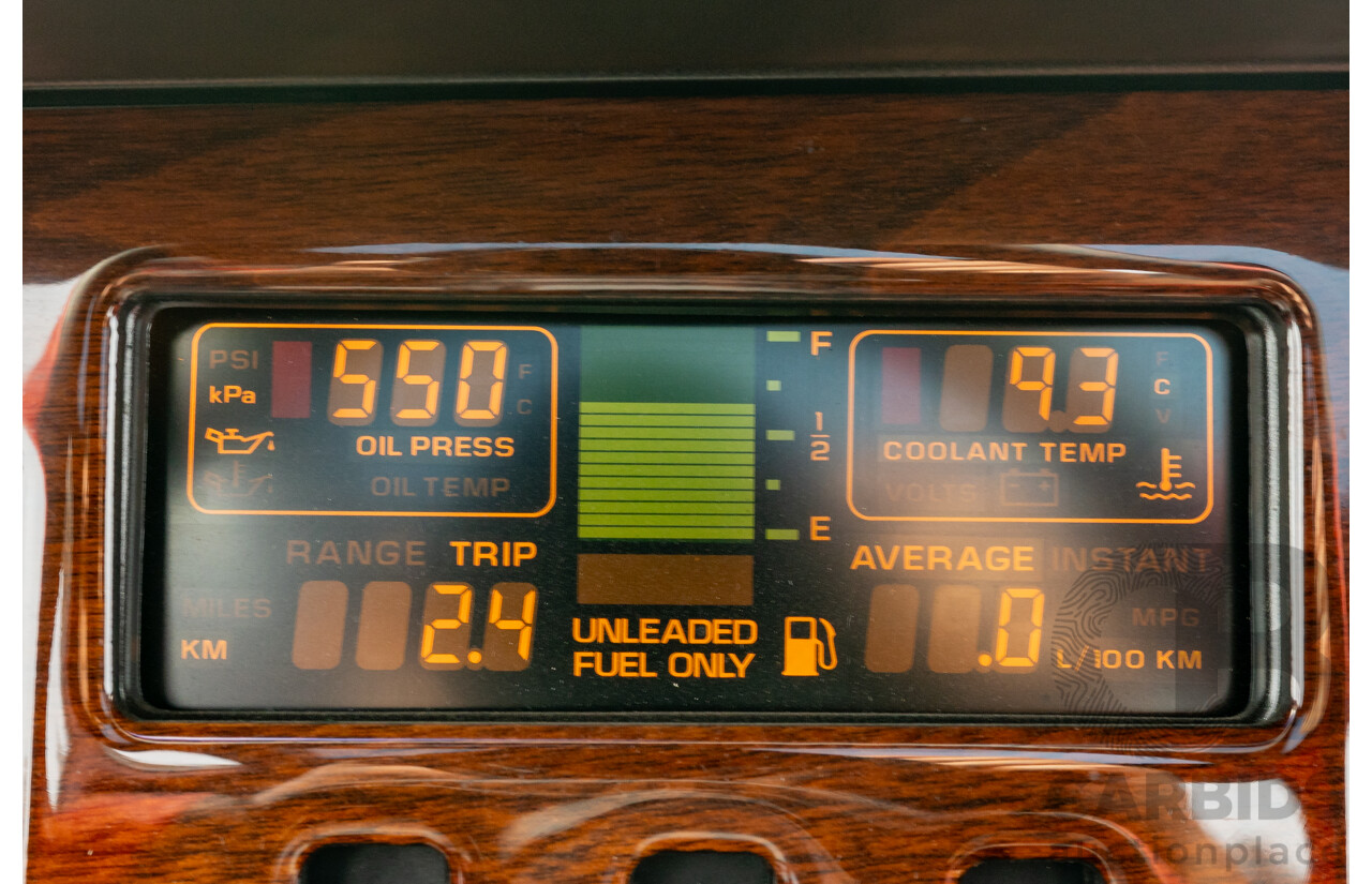 01/1985 Chevrolet Corvette C4 2d Coupe Two Tone Red / Beige V8 5.7L