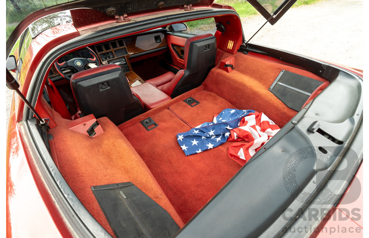 01/1985 Chevrolet Corvette C4 2d Coupe Two Tone Red / Beige V8 5.7L