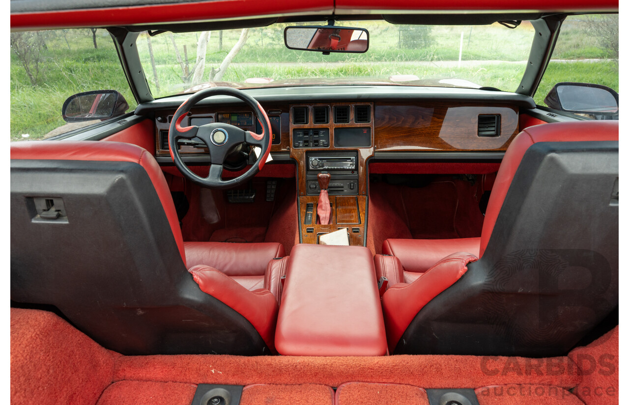 01/1985 Chevrolet Corvette C4 2d Coupe Two Tone Red / Beige V8 5.7L