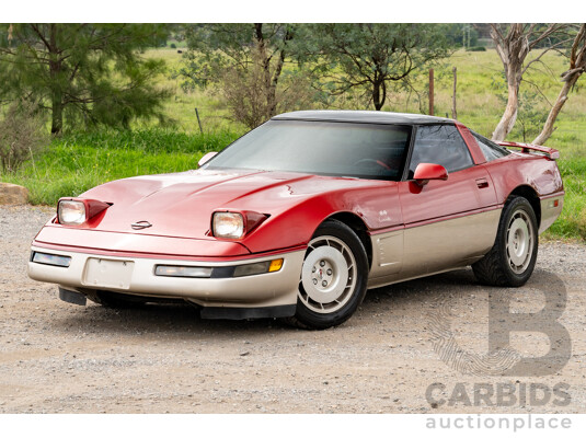 01/1985 Chevrolet Corvette C4 2d Coupe Two Tone Red / Beige V8 5.7L