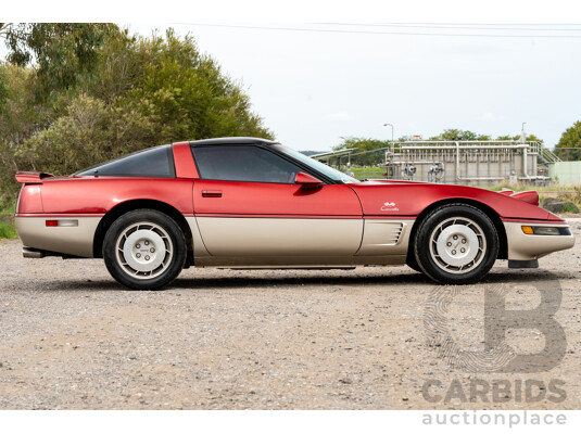 01/1985 Chevrolet Corvette C4 2d Coupe Two Tone Red / Beige V8 5.7L