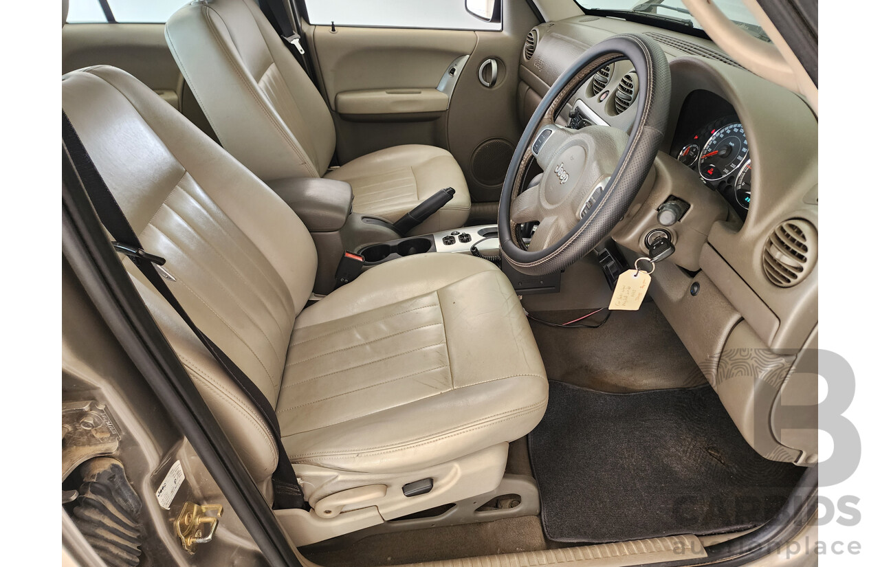 2/2007 Jeep Cherokee Limited (4x4) KJ MY05 UPGRADE II 4d Wagon Gold 2.8L