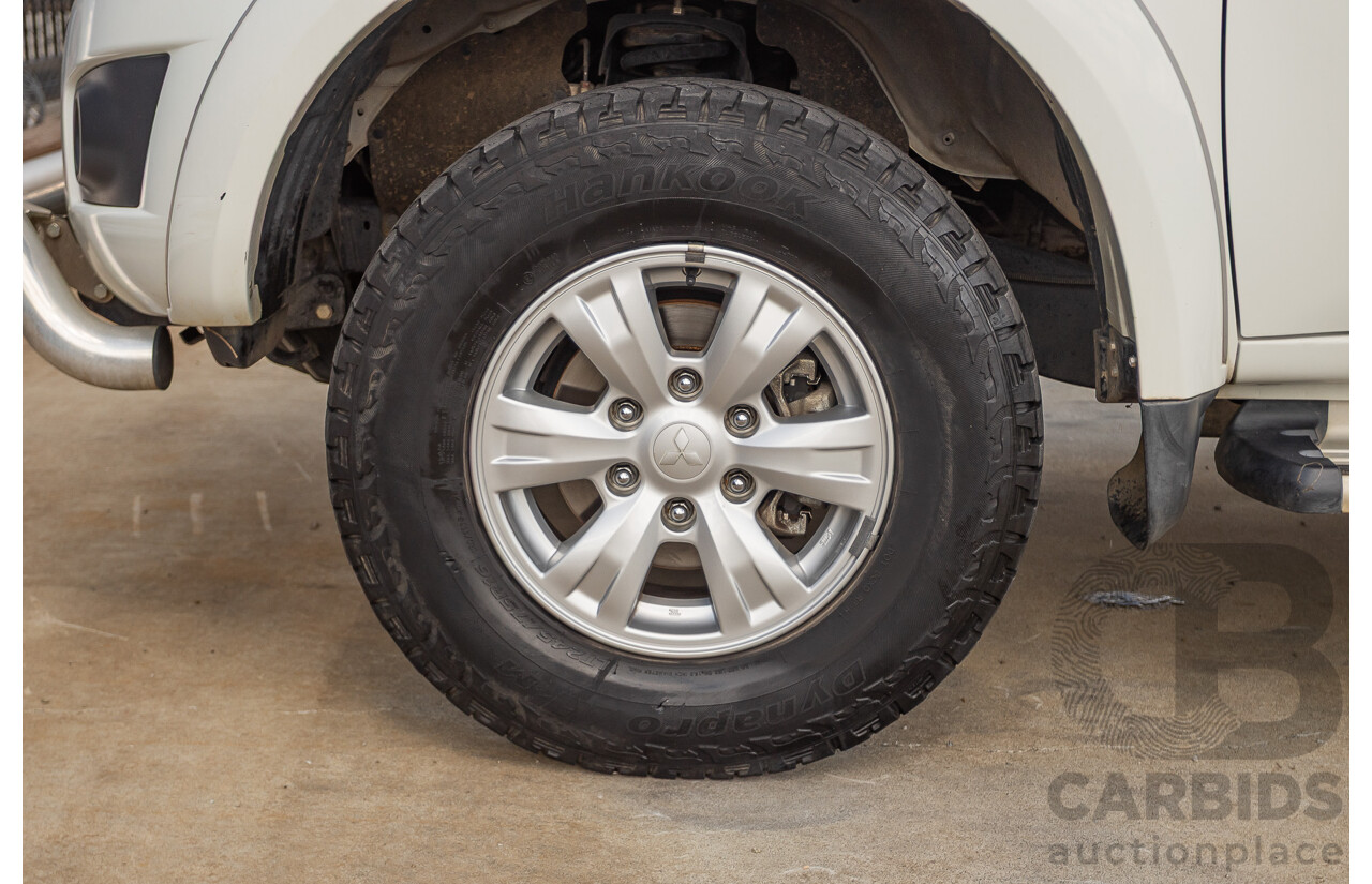 06/2015 Mitsubishi Triton GLX+ (4x4) MN MY15 Double Cab Utility White Turbo Diesel 2.5L
