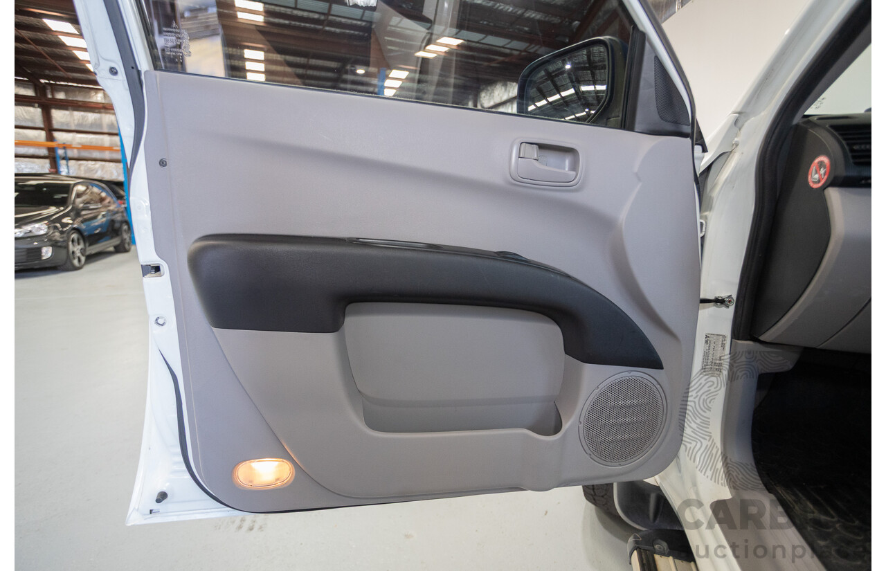 06/2015 Mitsubishi Triton GLX+ (4x4) MN MY15 Double Cab Utility White Turbo Diesel 2.5L