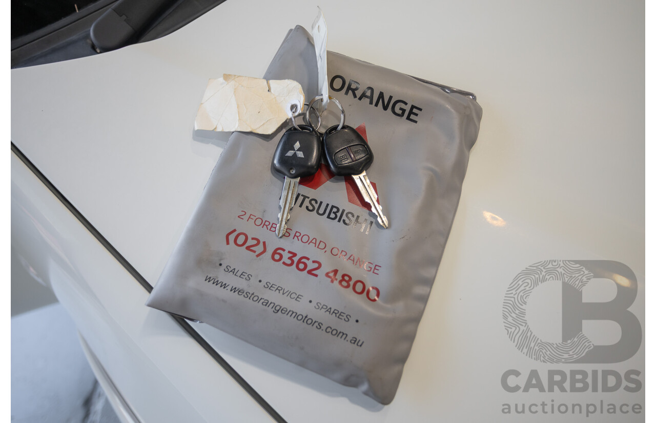 06/2015 Mitsubishi Triton GLX+ (4x4) MN MY15 Double Cab Utility White Turbo Diesel 2.5L