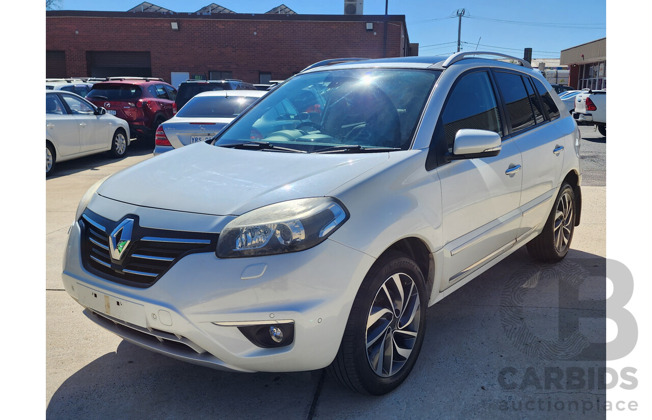 11/2013 Renault Koleos Privilege (4x4) H45 PHASE III 4d Wagon White 2.0L