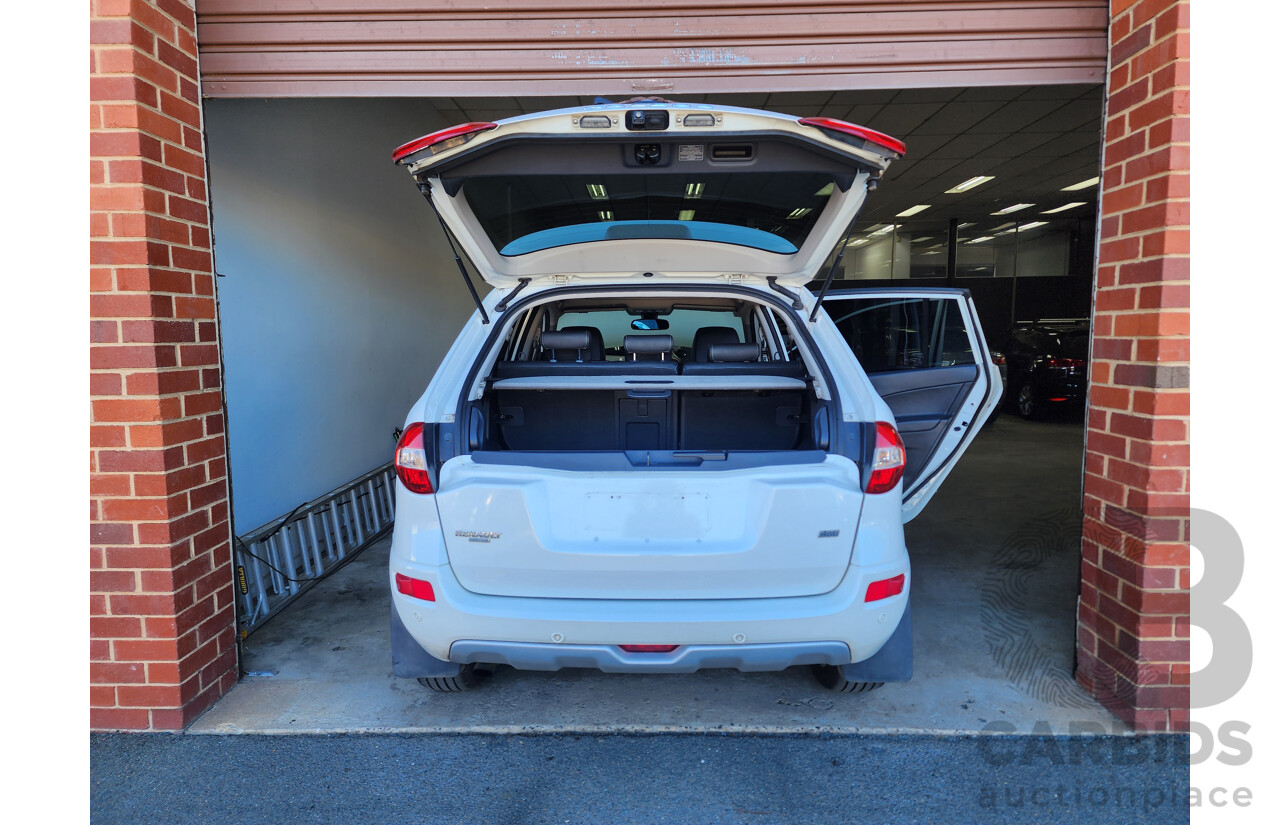 11/2013 Renault Koleos Privilege (4x4) H45 PHASE III 4d Wagon White 2.0L