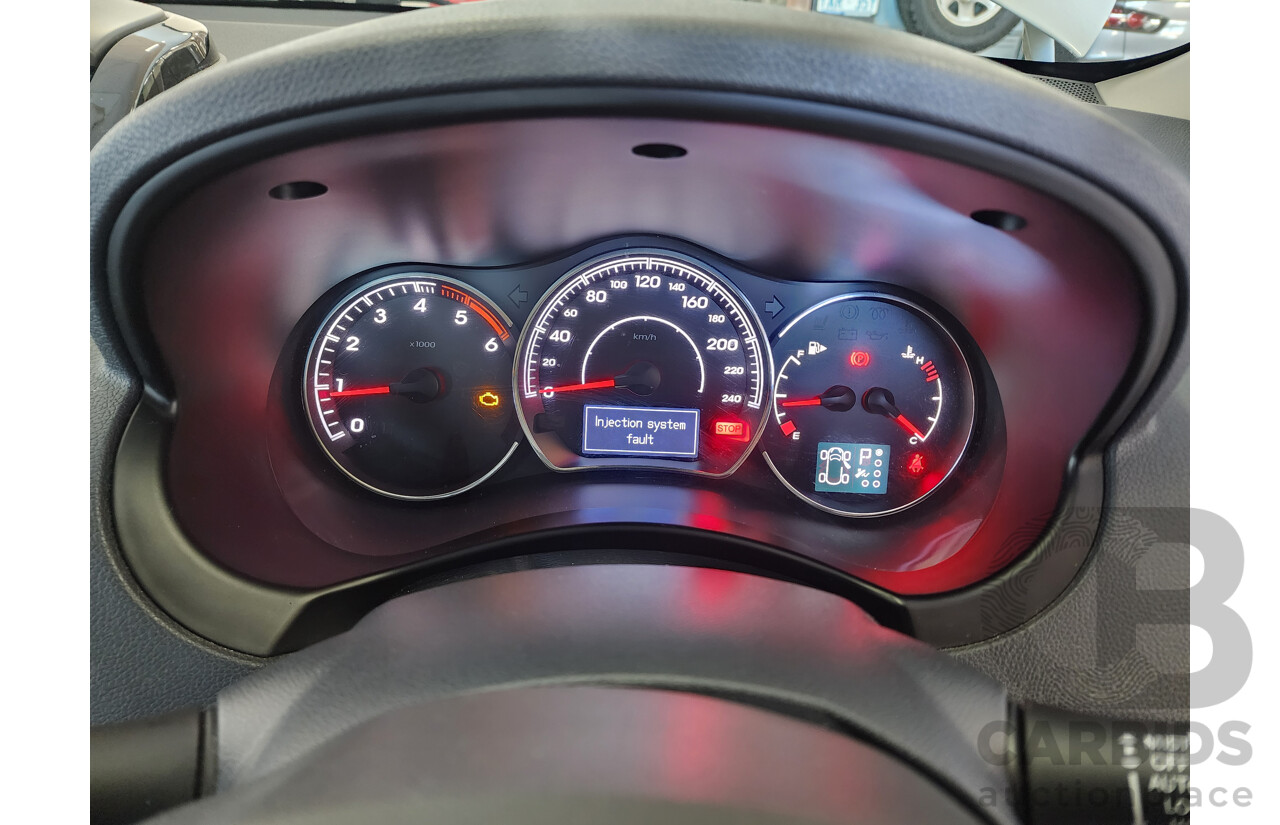 11/2013 Renault Koleos Privilege (4x4) H45 PHASE III 4d Wagon White 2.0L