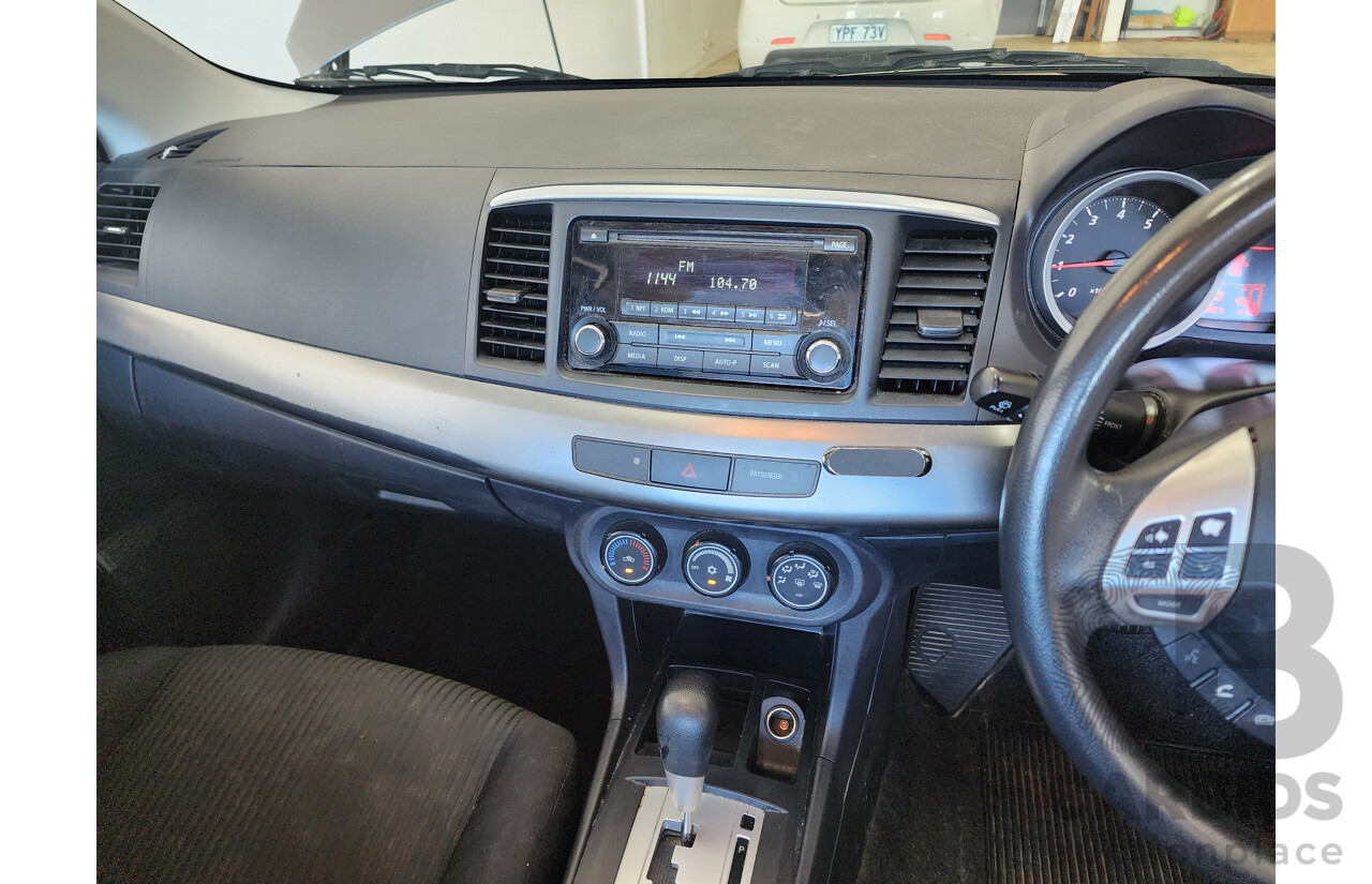 12/2013 Mitsubishi Lancer ES CJ MY14 4d Sedan Grey 2.0L