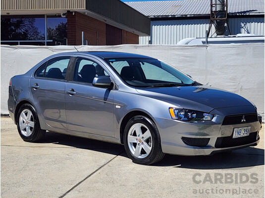 12/2013 Mitsubishi Lancer ES CJ MY14 4d Sedan Grey 2.0L