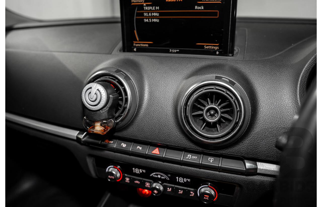 1/2014 Audi A3 Sportback 1.4 TFSI Attraction COD 8V 5d Hatchback Phantom Black Pearl Turbo 1.4L