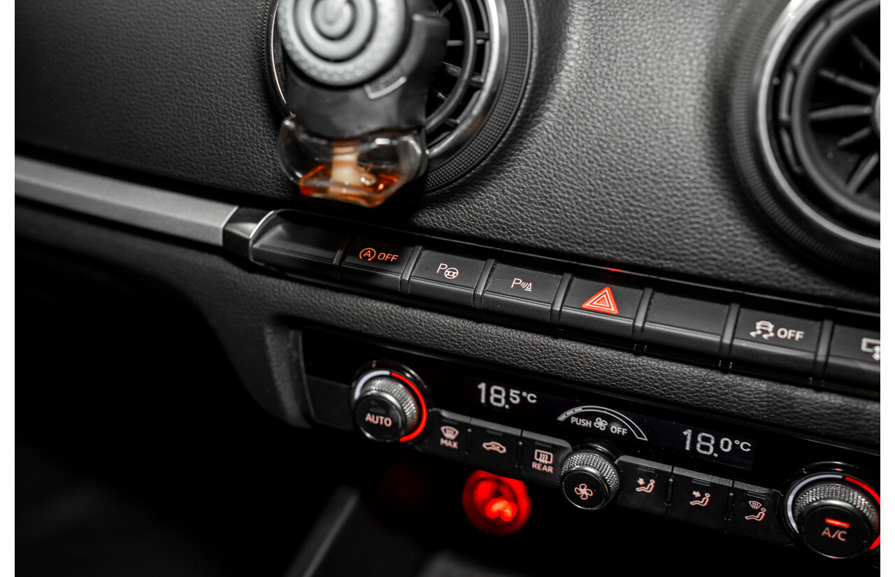 1/2014 Audi A3 Sportback 1.4 TFSI Attraction COD 8V 5d Hatchback Phantom Black Pearl Turbo 1.4L