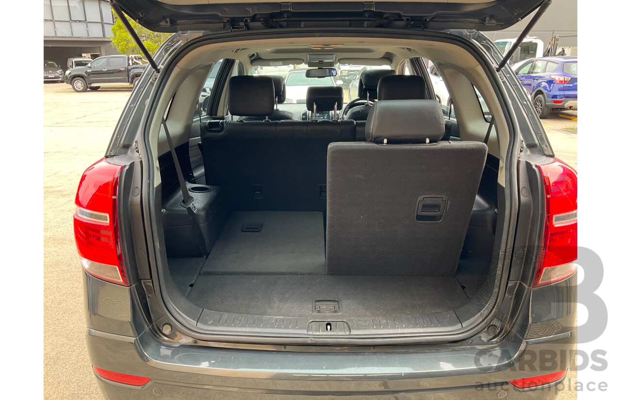 9/2016 Holden Captiva 7 LTZ (awd) CG MY16 4d Wagon Grey Metallic Turbo Diesel 2.2L - 7 Seater