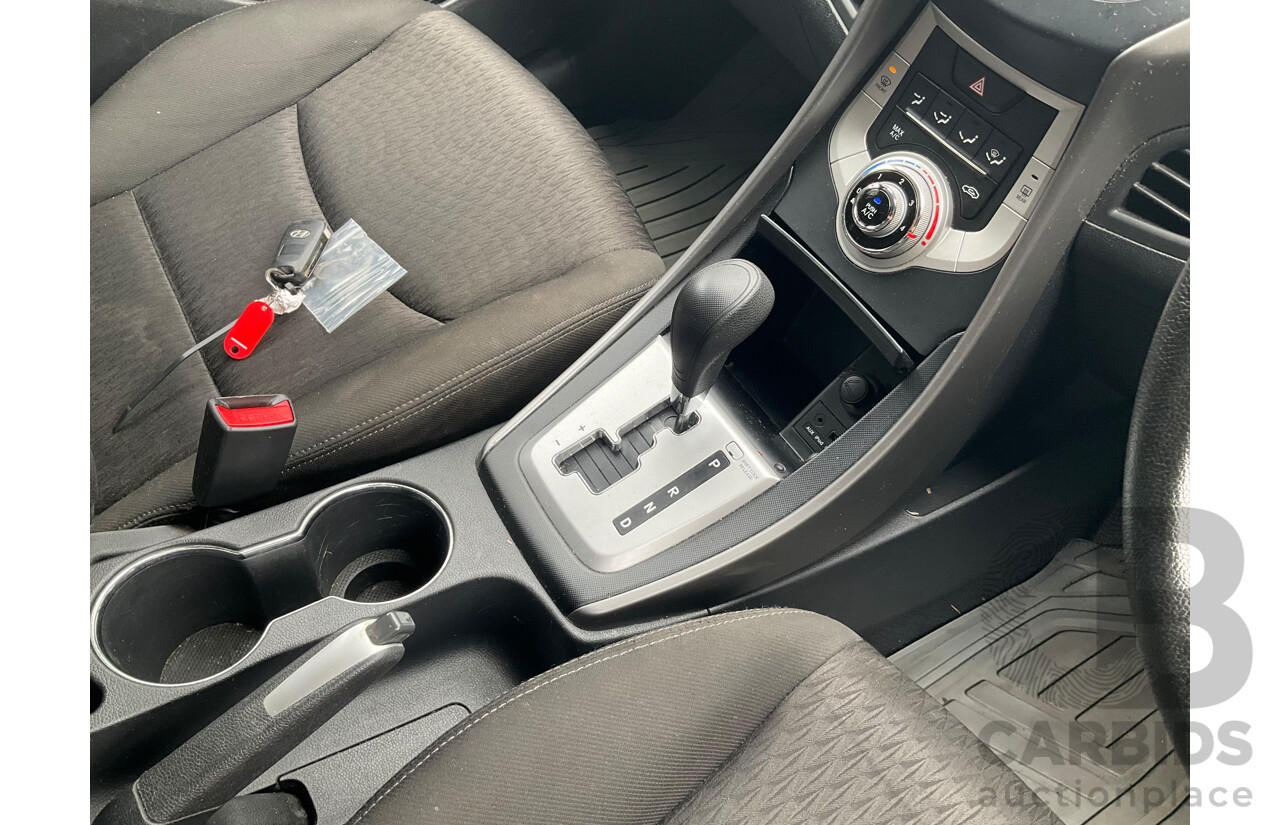 9/2011 Hyundai Elantra Active MD 4d Sedan Shimmering Silver Metallic 1.8L