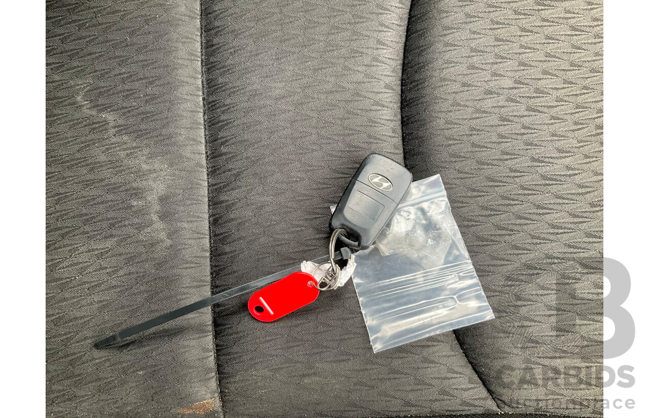 9/2011 Hyundai Elantra Active MD 4d Sedan Shimmering Silver Metallic 1.8L