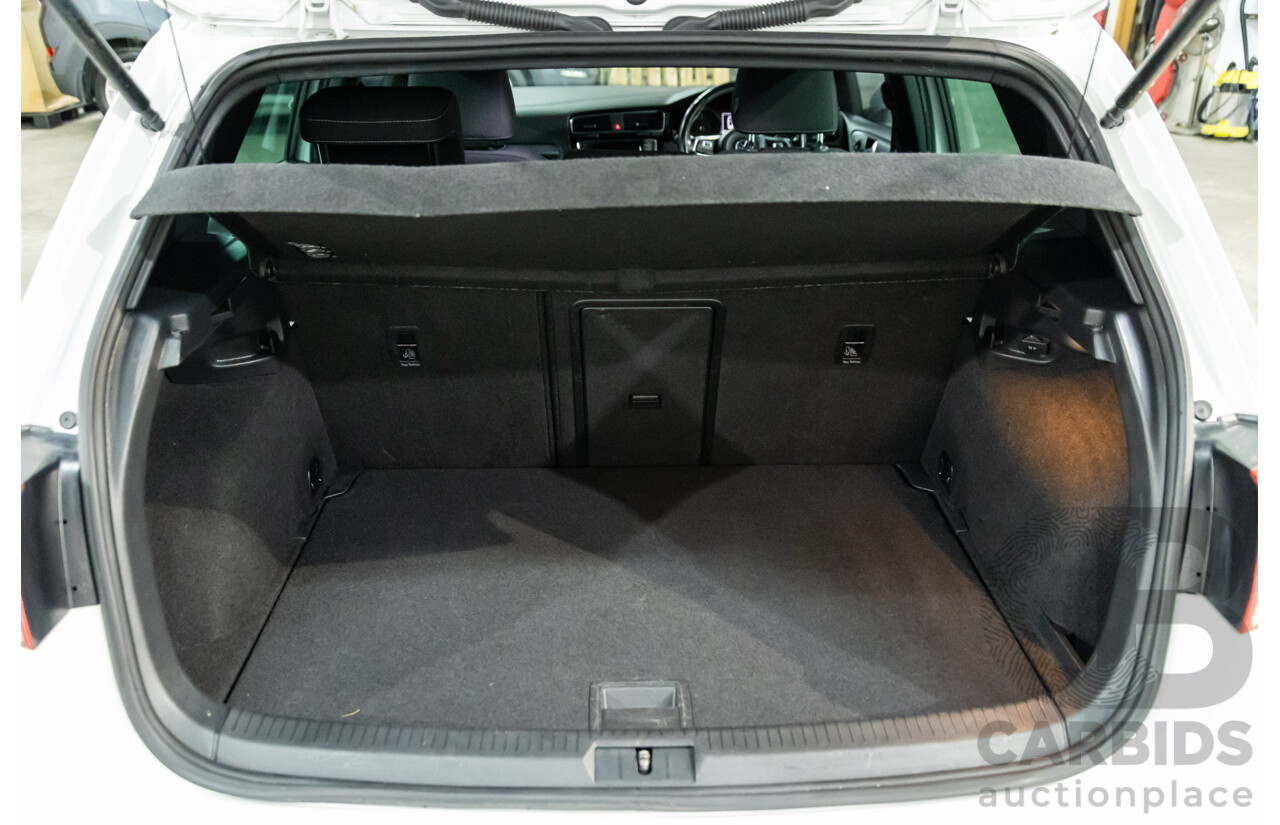 4/2014 Volkswagen Golf 110 TDI Highline R-Line Package AU MY14.5 5d Hatchback Pure White Turbo 2.0L