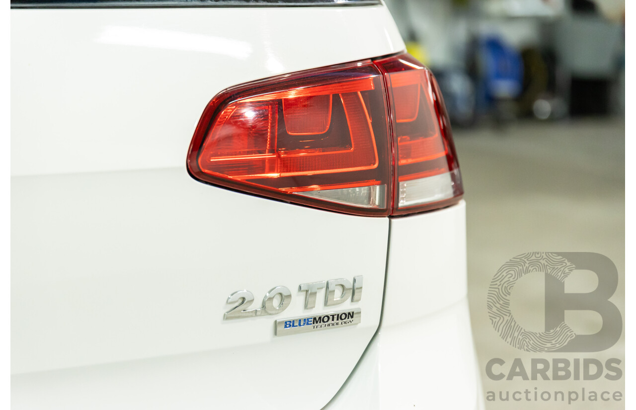 4/2014 Volkswagen Golf 110 TDI Highline R-Line Package AU MY14.5 5d Hatchback Pure White Turbo 2.0L