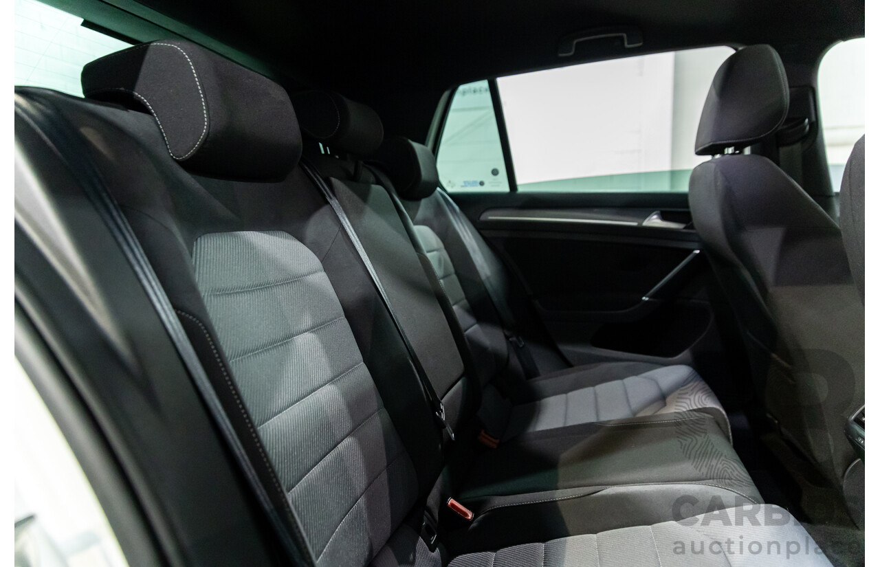 4/2014 Volkswagen Golf 110 TDI Highline R-Line Package AU MY14.5 5d Hatchback Pure White Turbo 2.0L