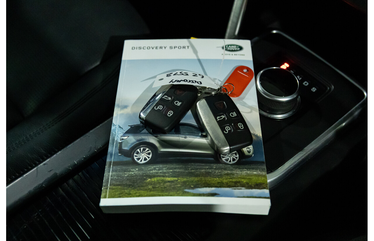 01/2018 Land Rover Discovery Sport TD4 SE (110kW AWD) L550 MY18 4d Wagon Narvik Black Turbo Diesel 2.0L - 7 Seater