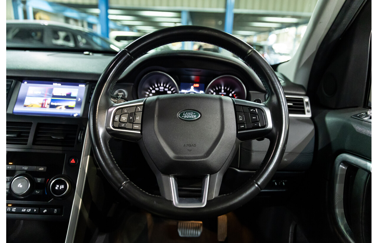 01/2018 Land Rover Discovery Sport TD4 SE (110kW AWD) L550 MY18 4d Wagon Narvik Black Turbo Diesel 2.0L - 7 Seater