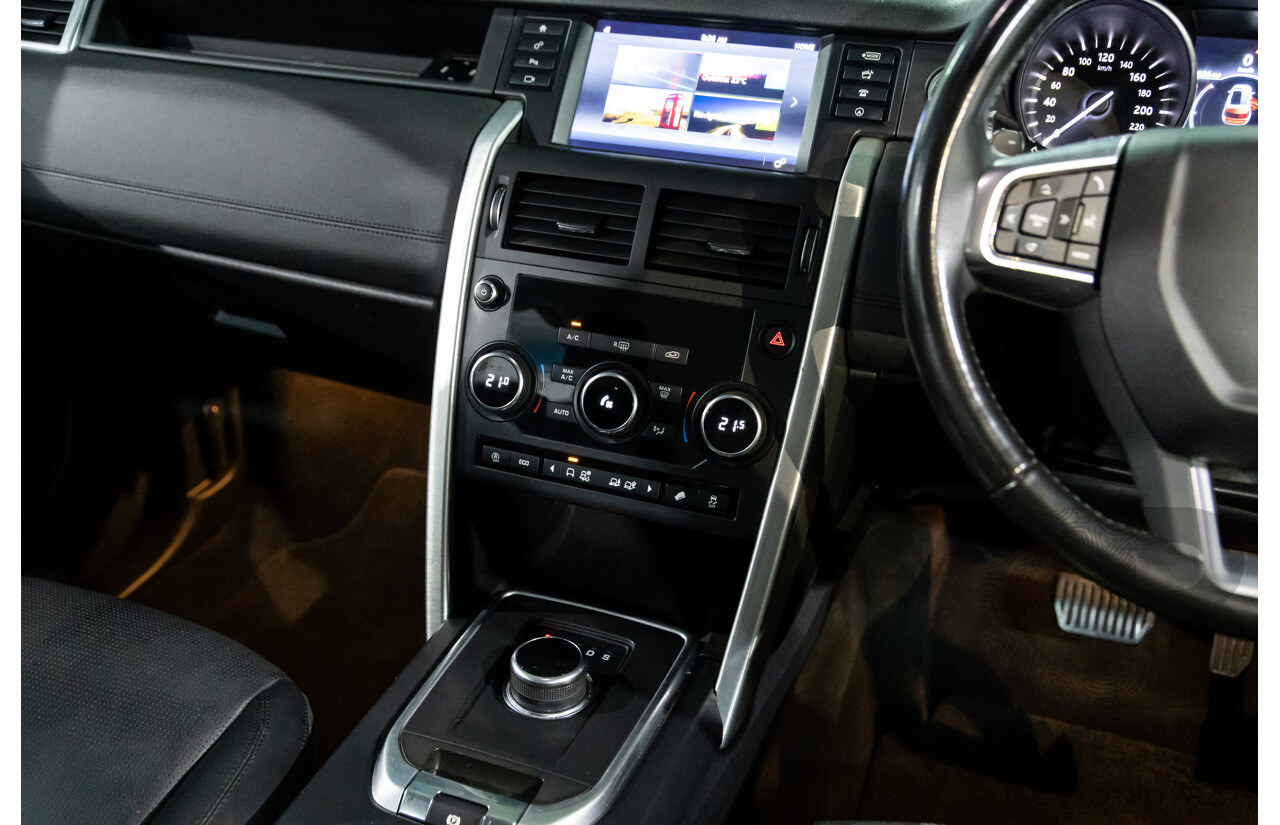 01/2018 Land Rover Discovery Sport TD4 SE (110kW AWD) L550 MY18 4d Wagon Narvik Black Turbo Diesel 2.0L - 7 Seater