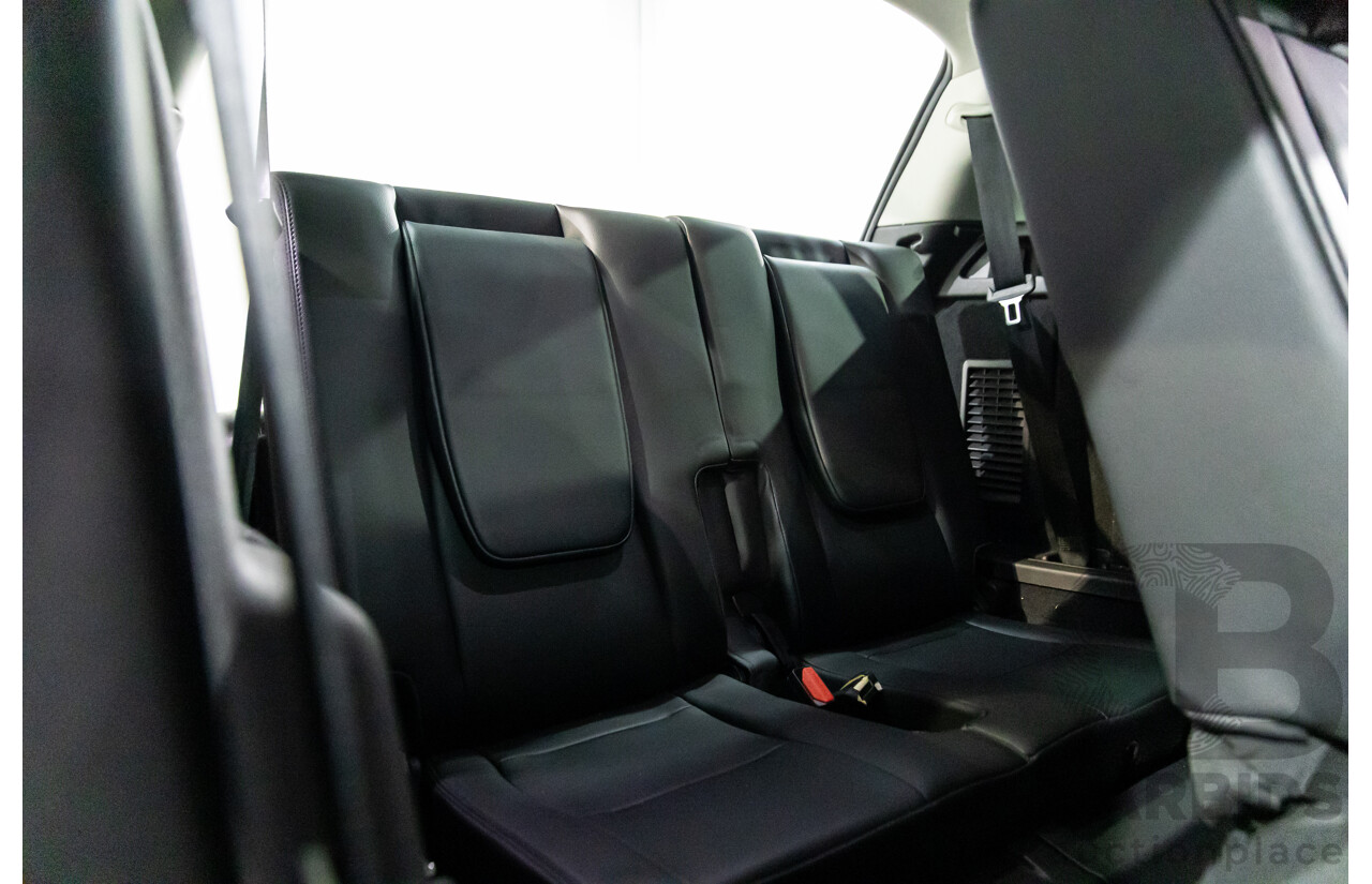 01/2018 Land Rover Discovery Sport TD4 SE (110kW AWD) L550 MY18 4d Wagon Narvik Black Turbo Diesel 2.0L - 7 Seater