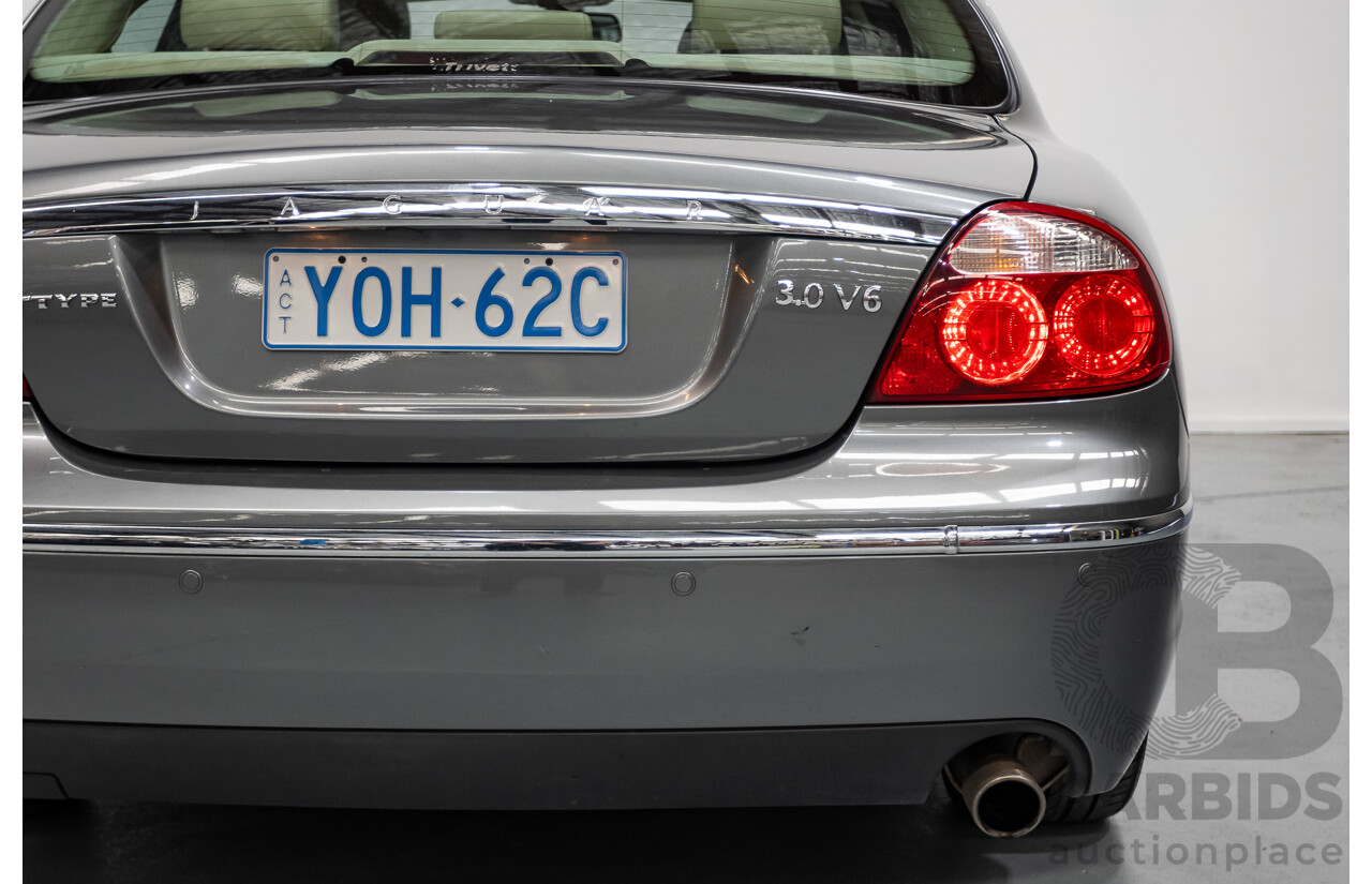 11/2003 Jaguar S Type V6 Luxury 4D Sedan Quartz Grey Metallic V6 3.0L