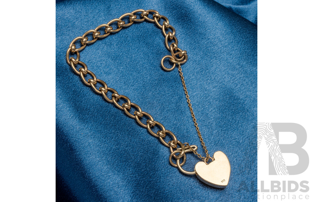 9ct Yellow Gold Curb Link Bracelet with Heart Locket - 22.77gms