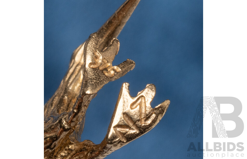 9ct Yellow Gold Charms. Kiwi, Wheel and Anchor, Blessing. Lot of 3 - 5.39gms