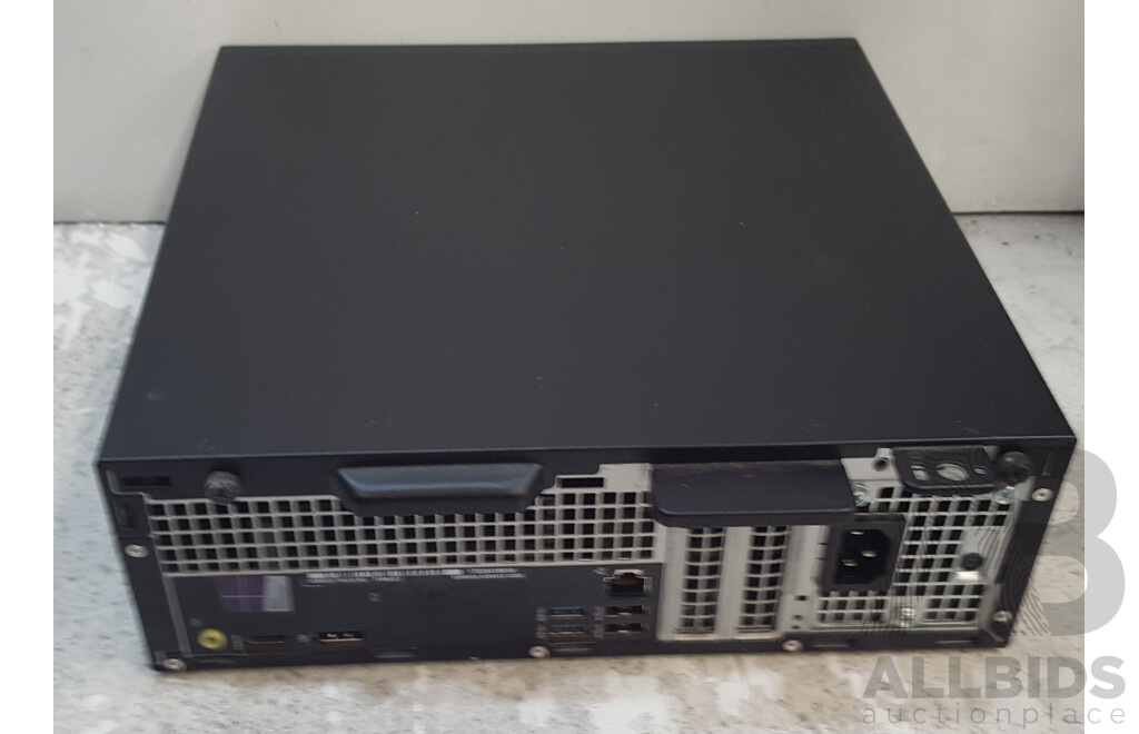 Dell OptiPlex 3050 Intel Core i7 (7700) 3.60GHz-4.20GHz 4-Core CPU Desktop Computer