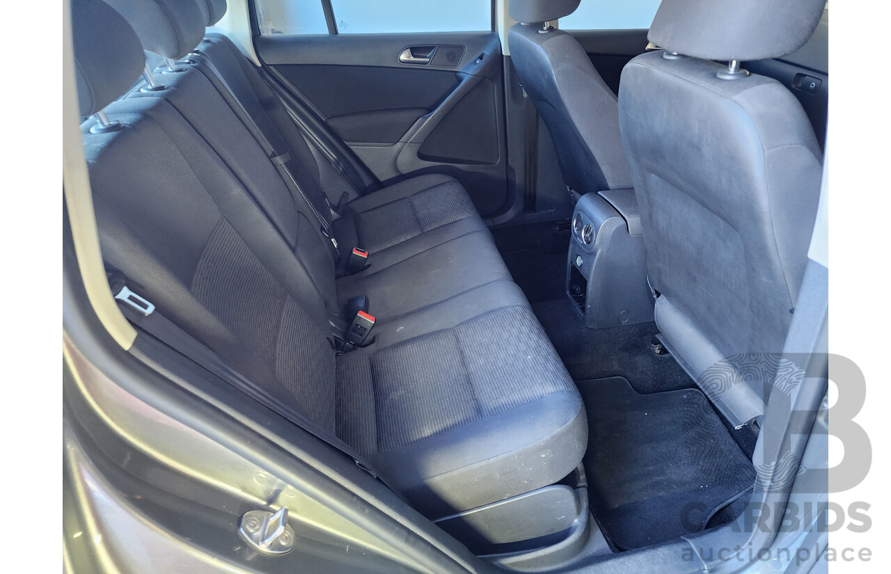 5/2012 Volkswagen Tiguan 103 TDI 5NC MY12 4d Wagon Grey 2.0L
