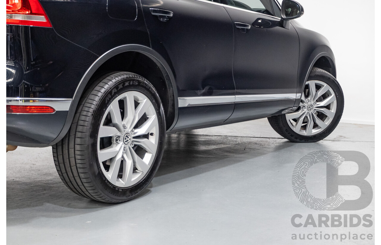 6/2016 Volkswagen Touareg V6 TDI (AWD) 7P MY16 4D Wagon Moonlight Blue Pearlescent Diesel V6 (180kW) 3.0L