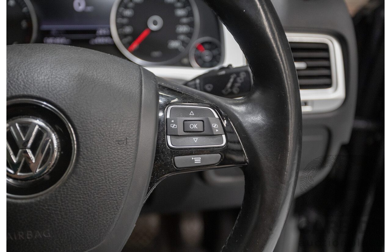 6/2016 Volkswagen Touareg V6 TDI (AWD) 7P MY16 4D Wagon Moonlight Blue Pearlescent Diesel V6 (180kW) 3.0L