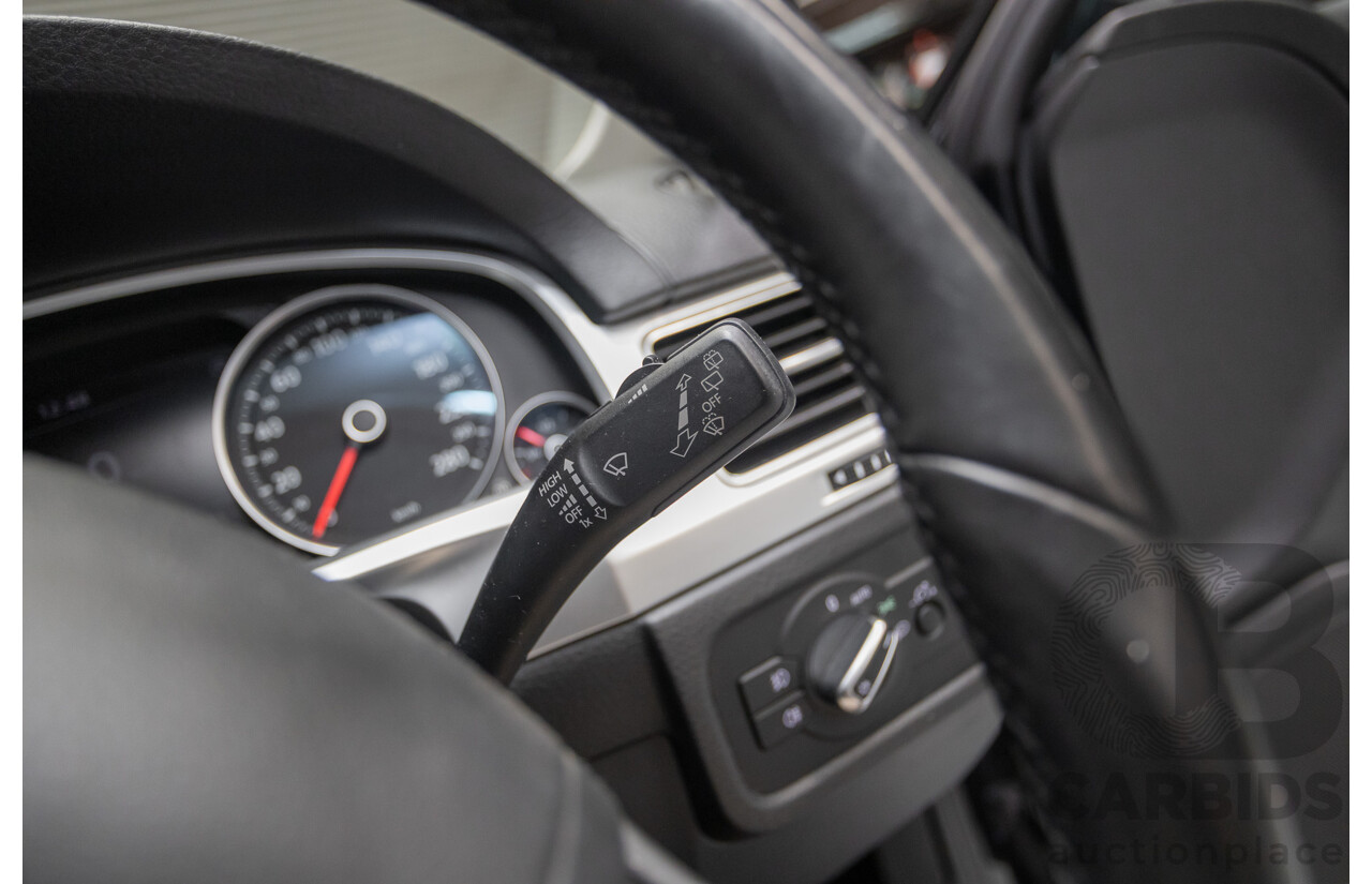 6/2016 Volkswagen Touareg V6 TDI (AWD) 7P MY16 4D Wagon Moonlight Blue Pearlescent Diesel V6 (180kW) 3.0L