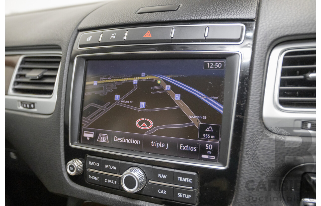 6/2016 Volkswagen Touareg V6 TDI (AWD) 7P MY16 4D Wagon Moonlight Blue Pearlescent Diesel V6 (180kW) 3.0L