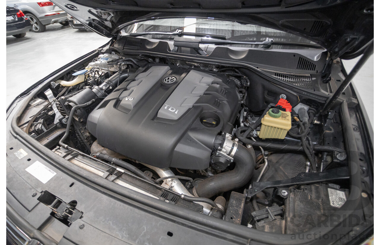 6/2016 Volkswagen Touareg V6 TDI (AWD) 7P MY16 4D Wagon Moonlight Blue Pearlescent Diesel V6 (180kW) 3.0L