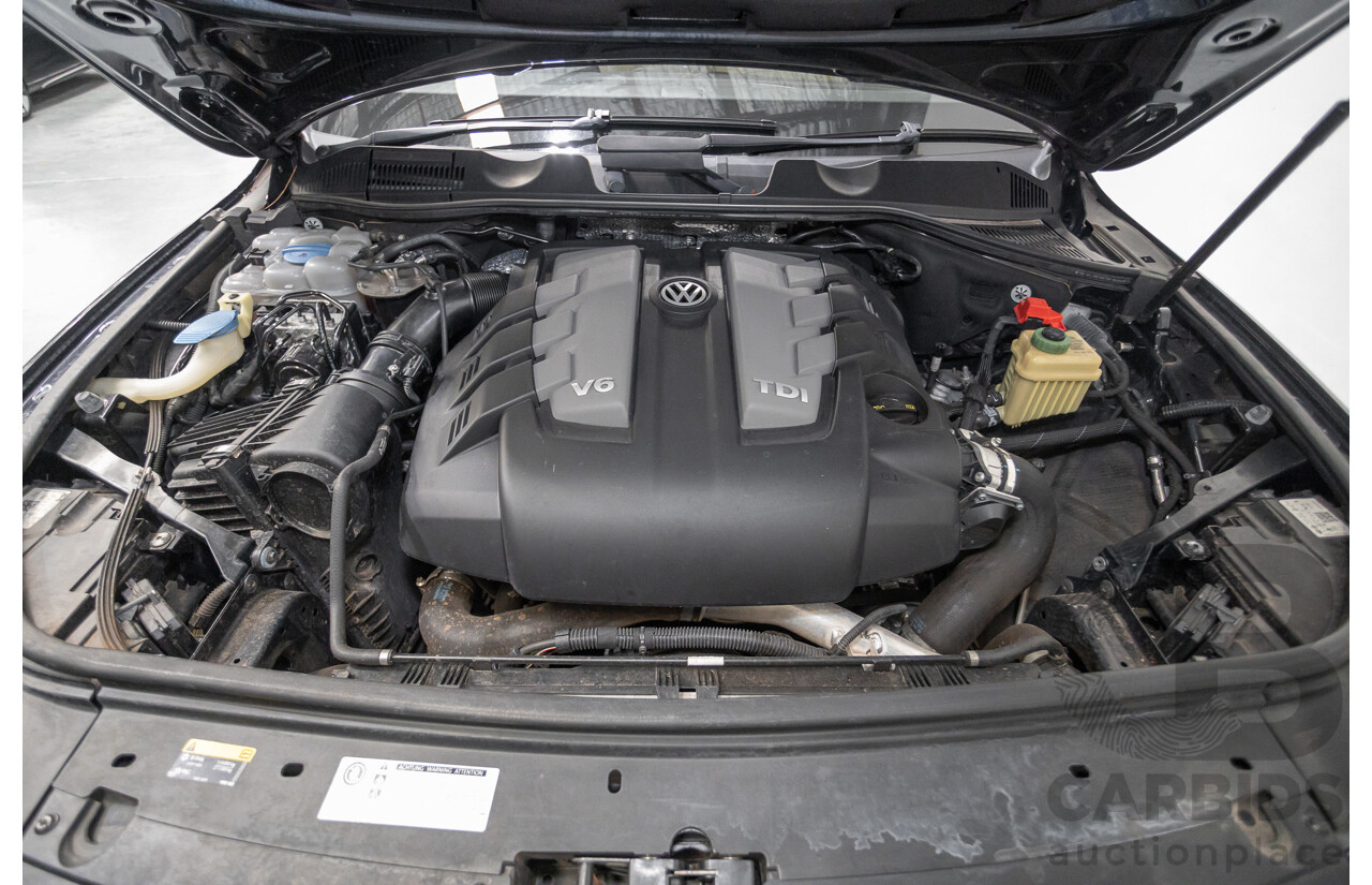 6/2016 Volkswagen Touareg V6 TDI (AWD) 7P MY16 4D Wagon Moonlight Blue Pearlescent Diesel V6 (180kW) 3.0L