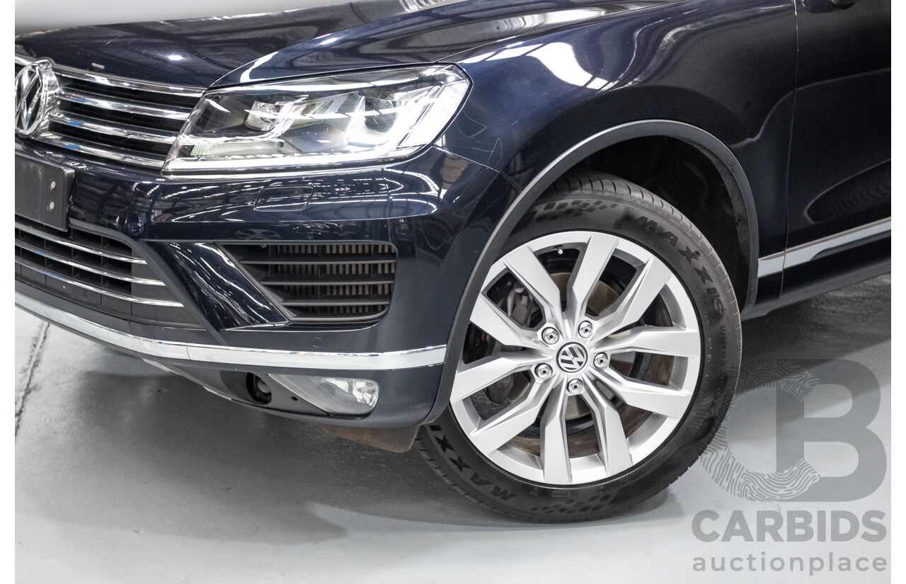 6/2016 Volkswagen Touareg V6 TDI (AWD) 7P MY16 4D Wagon Moonlight Blue Pearlescent Diesel V6 (180kW) 3.0L
