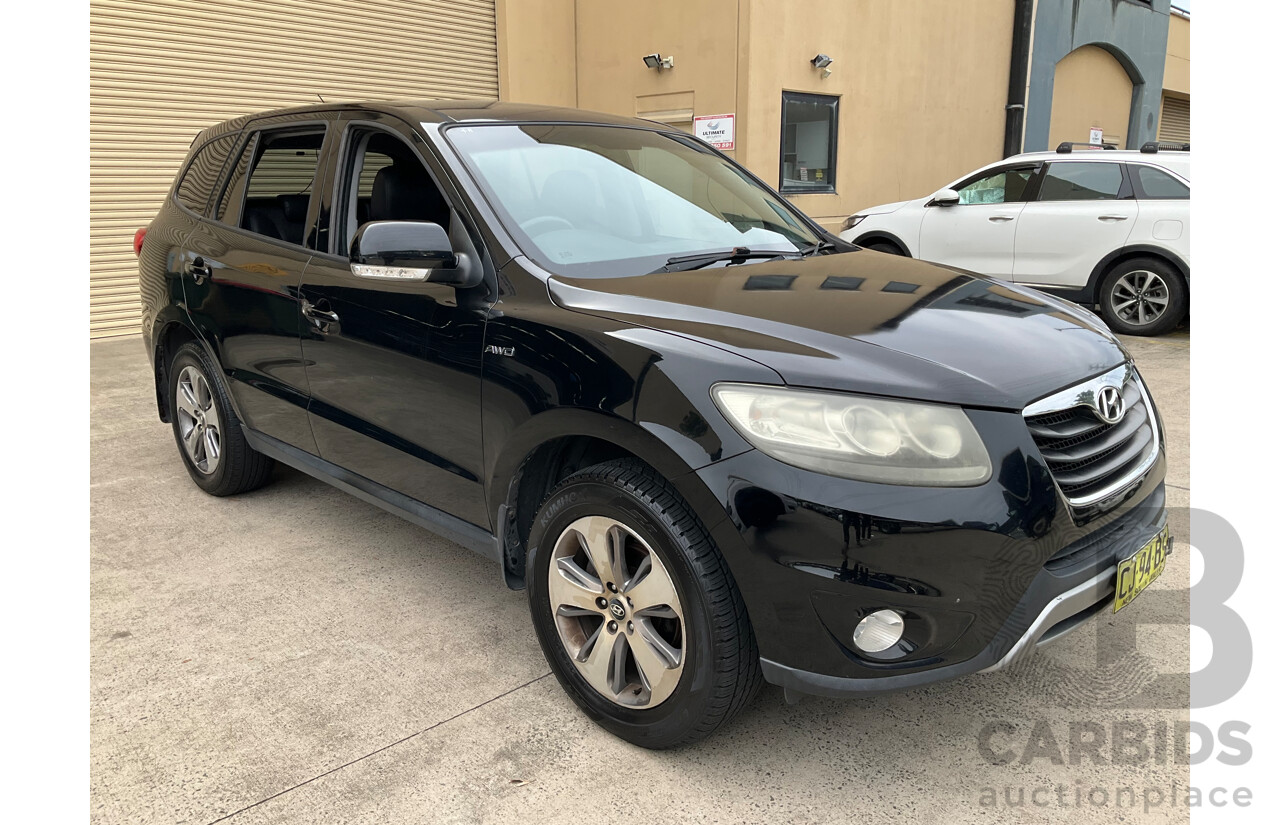 4/2012 Hyundai Santa Fe Trail CRDi (4x4) CM MY12 4d Wagon Phantom Black Pearl Turbo Diesel 2.2L - 7 Seater