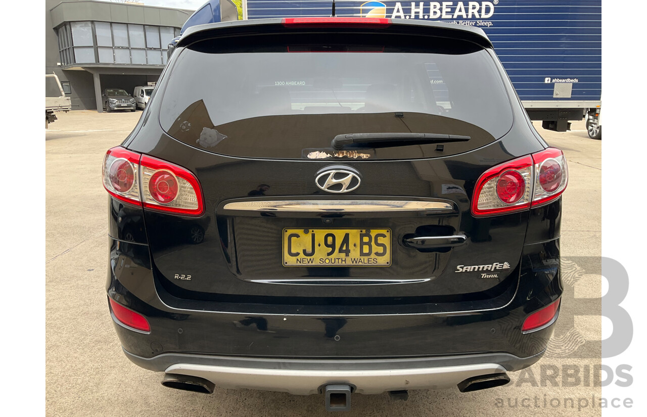4/2012 Hyundai Santa Fe Trail CRDi (4x4) CM MY12 4d Wagon Phantom Black Pearl Turbo Diesel 2.2L - 7 Seater