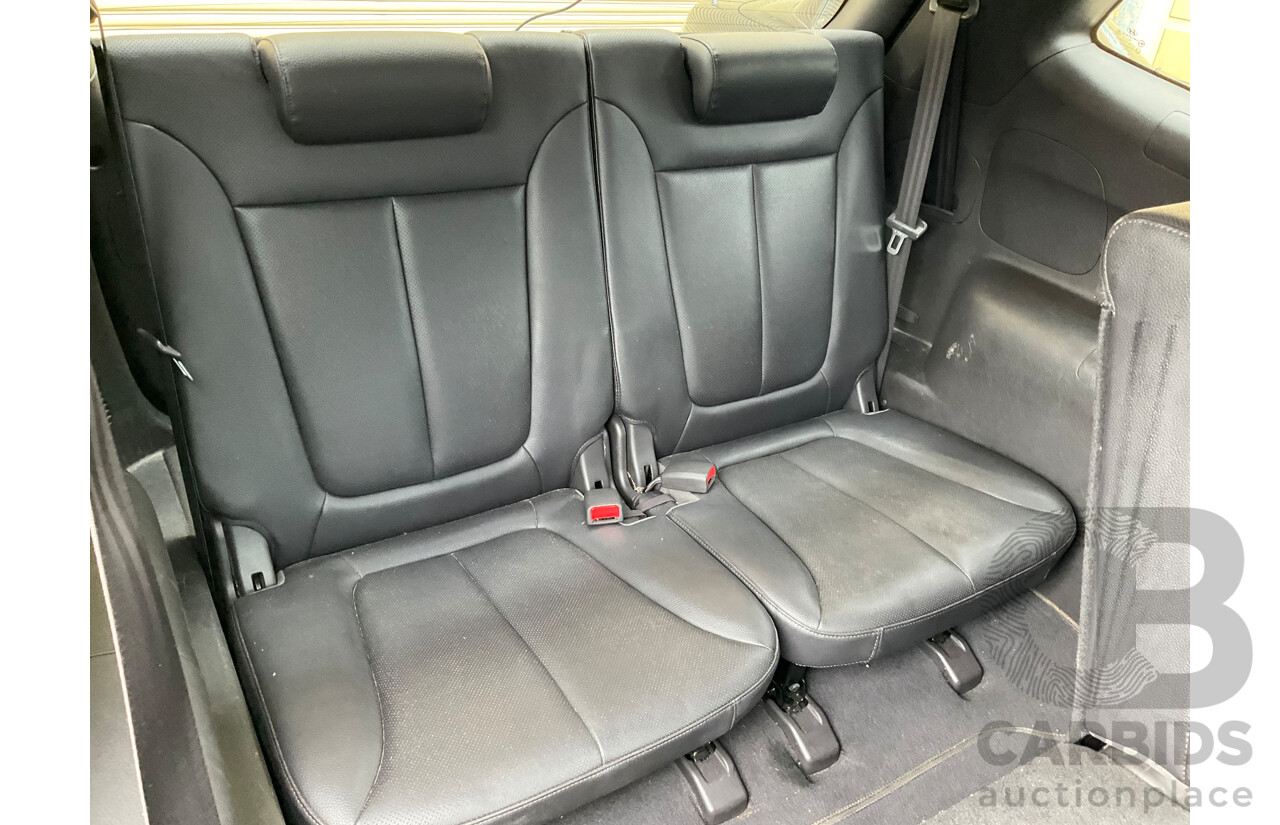 4/2012 Hyundai Santa Fe Trail CRDi (4x4) CM MY12 4d Wagon Phantom Black Pearl Turbo Diesel 2.2L - 7 Seater
