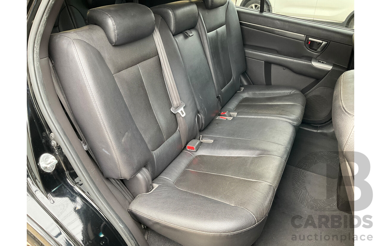 4/2012 Hyundai Santa Fe Trail CRDi (4x4) CM MY12 4d Wagon Phantom Black Pearl Turbo Diesel 2.2L - 7 Seater