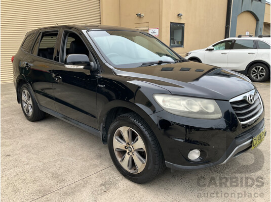 4/2012 Hyundai Santa Fe Trail CRDi (4x4) CM MY12 4d Wagon Phantom Black Pearl Turbo Diesel 2.2L - 7 Seater