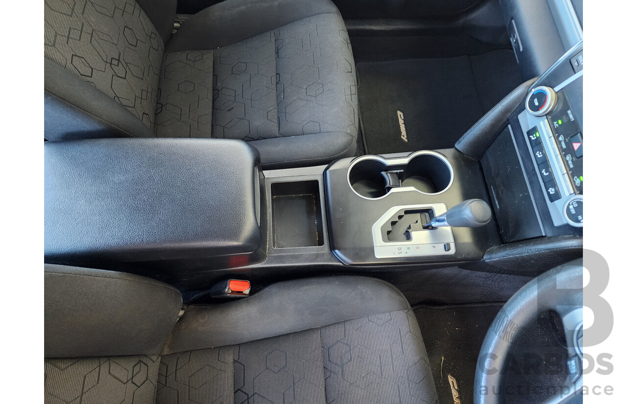 8/2013 Toyota Camry Altise ASV50R 4d Sedan Silver 2.5L