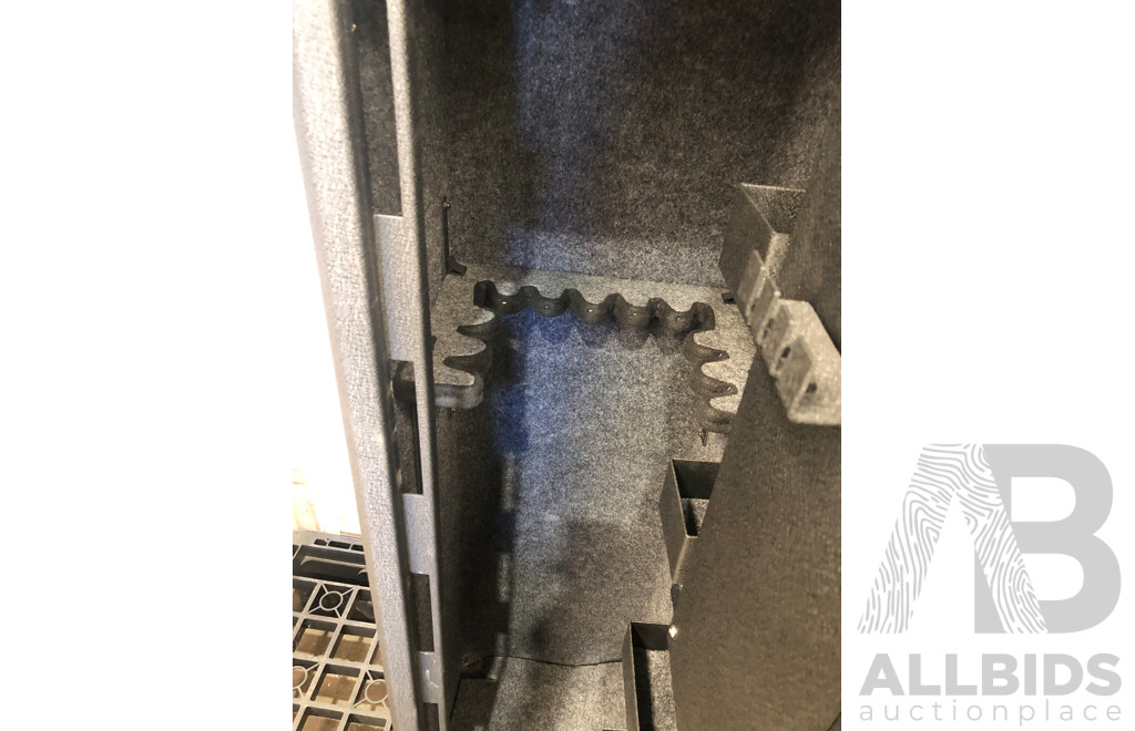 Spika Eight Capacity Gun Safe